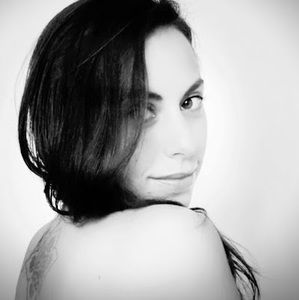 Meet your Posher, Cristina